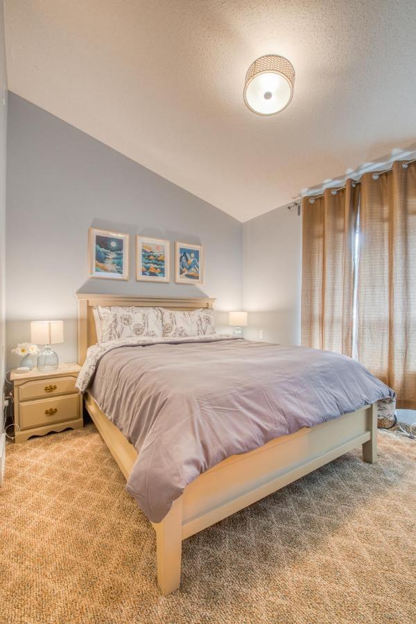Beautiful Newly Reno 2Bdm 2 Bth Sleep Up To 6 Adults & Kids Mountain View Townhouse Suite Canmore Exteriér fotografie