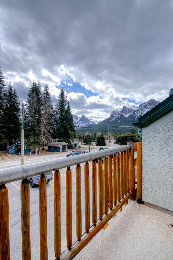Beautiful Newly Reno 2Bdm 2 Bth Sleep Up To 6 Adults & Kids Mountain View Townhouse Suite Canmore Exteriér fotografie